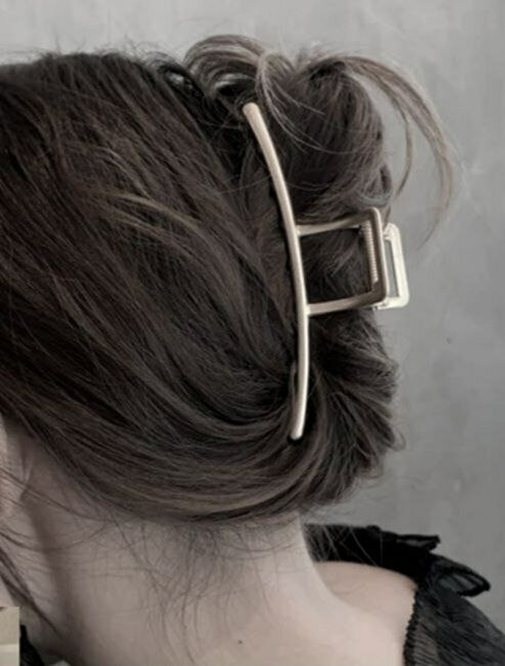 Заколка Краб. Модерн. Усиленная. Металлическая. Для прически хвост. Для всех типов волос. Цвет серебро