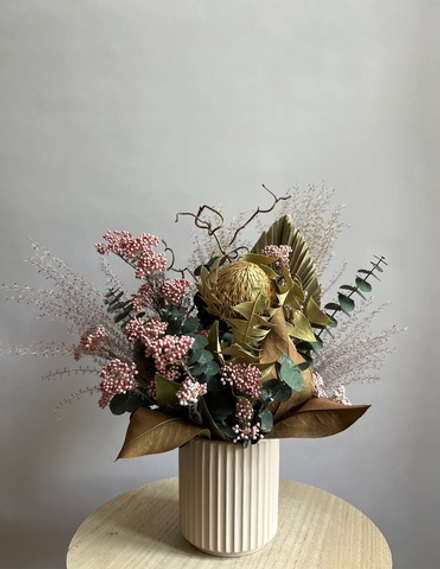 Композиция в кашпо Мадиба