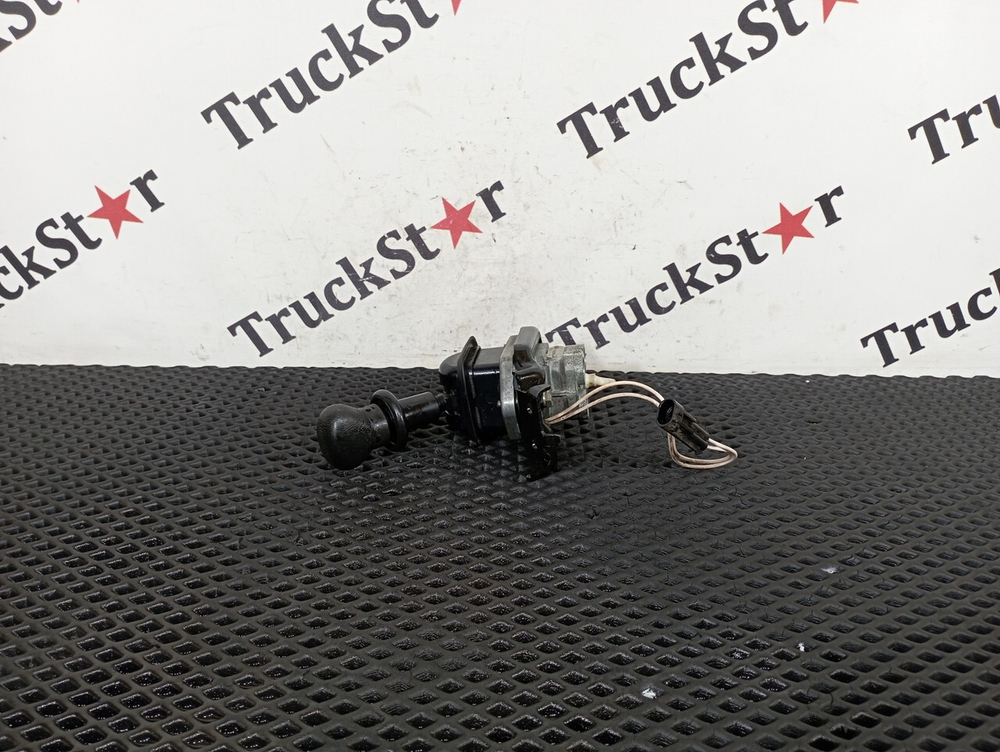 Кран тормоза ручного 2018г.