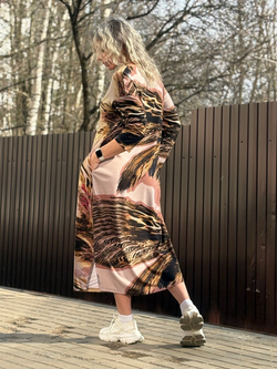 Платье / бочонок / трикотаж бежевый