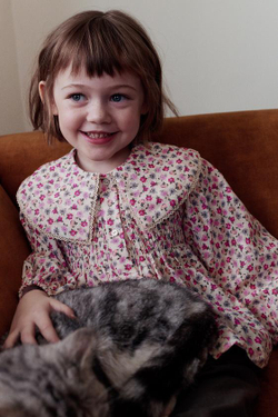 ZARA РУБАШКА С ЦВЕТОЧНЫМ ПРИНТОМ, ЭКРЮ