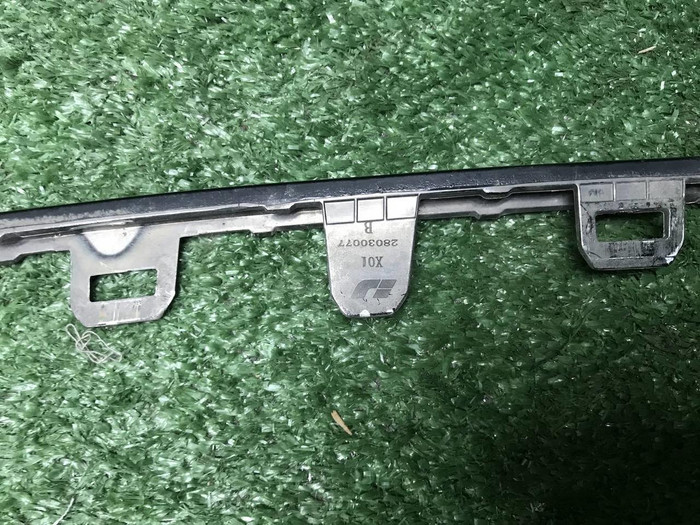 Молдинг переднего бампера правый Lixiang L9 22-нв