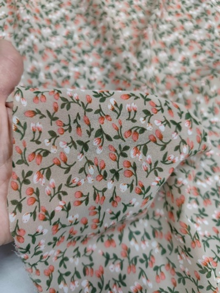 Шифон/ Барбарис на бежевом