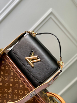 Louis Vuitton Twist MM