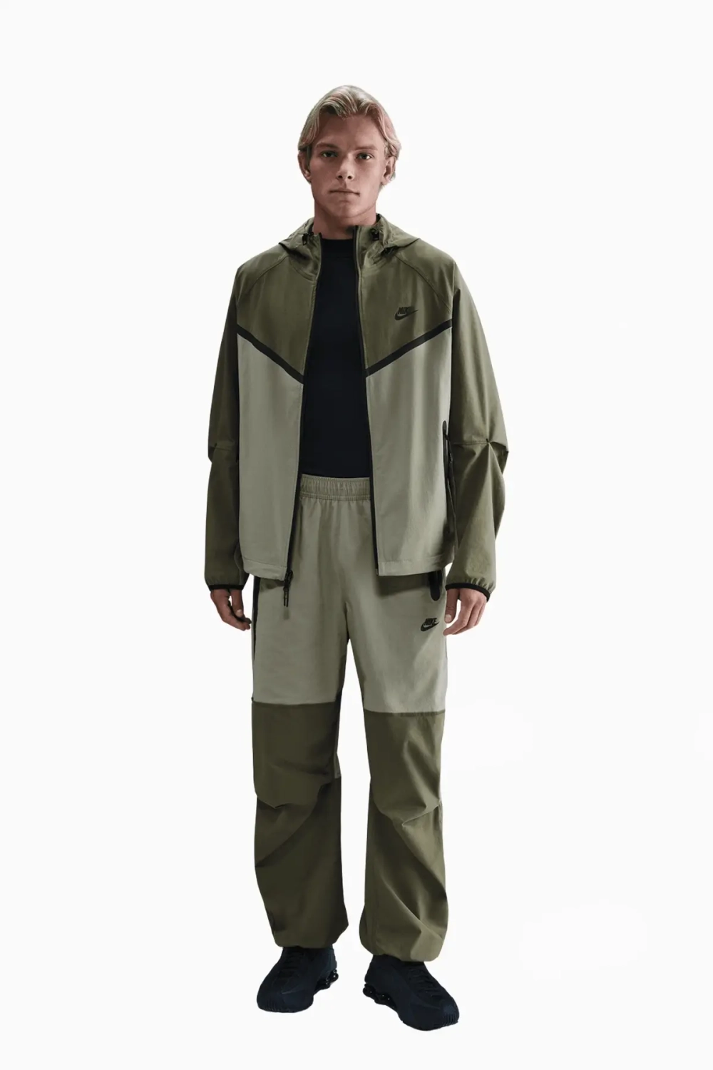 Куртка Nike Sportswear Tech - зеленый