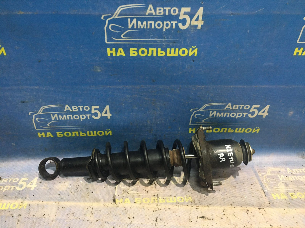 Стойка задняя правая TOYOTA RUNX 2001