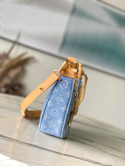 Louis Vuitton Loop