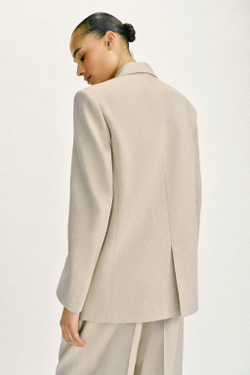 ZARA ПРЯМОЙ БЛЕЙЗЕР С ПОДПЛЕЧНИКАМИ И ДВУМЯ ПУГОВИЦАМИ, СВЕТЛО-БЕЖЕВЫЙ