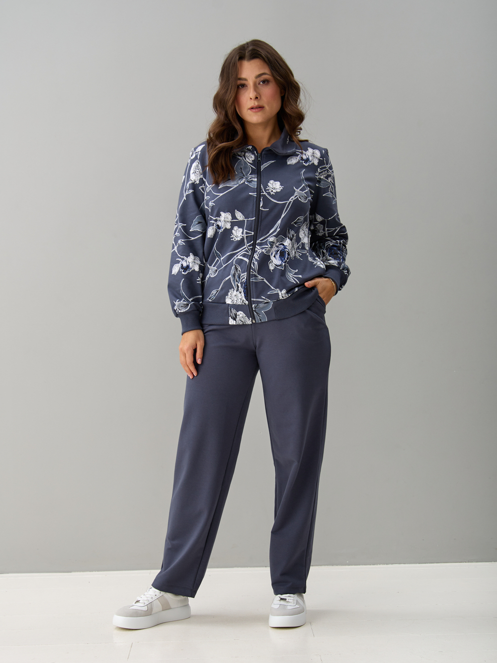 Костюм с брюками КБ-184/графит-плетистаяроза