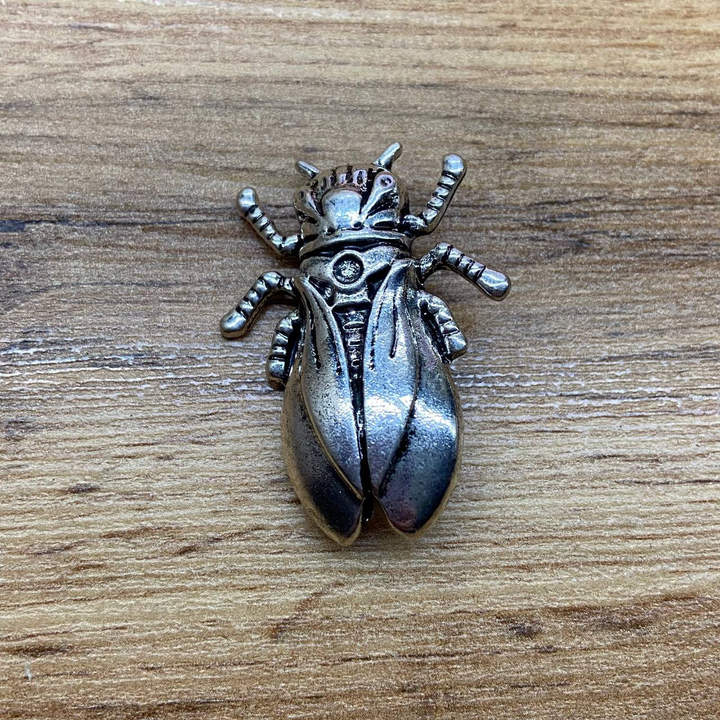 Брошь-кулон Майский жук металл серебристый