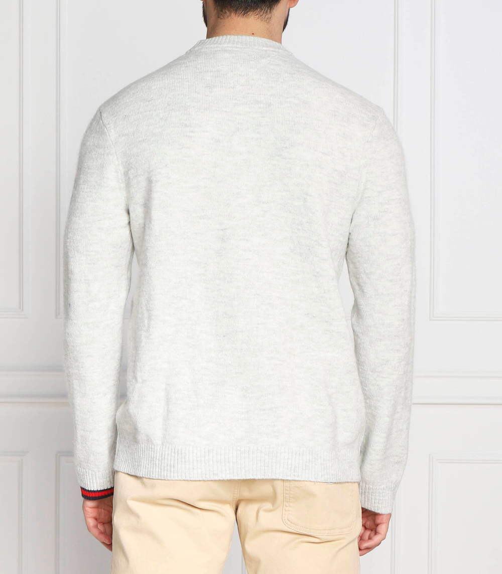 свитер badge Tommy Jeans - серый(DM0DM15065)