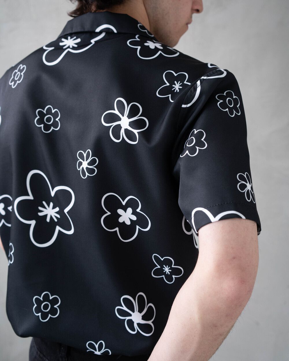 Рубашка Молодость Flower Shirt черная