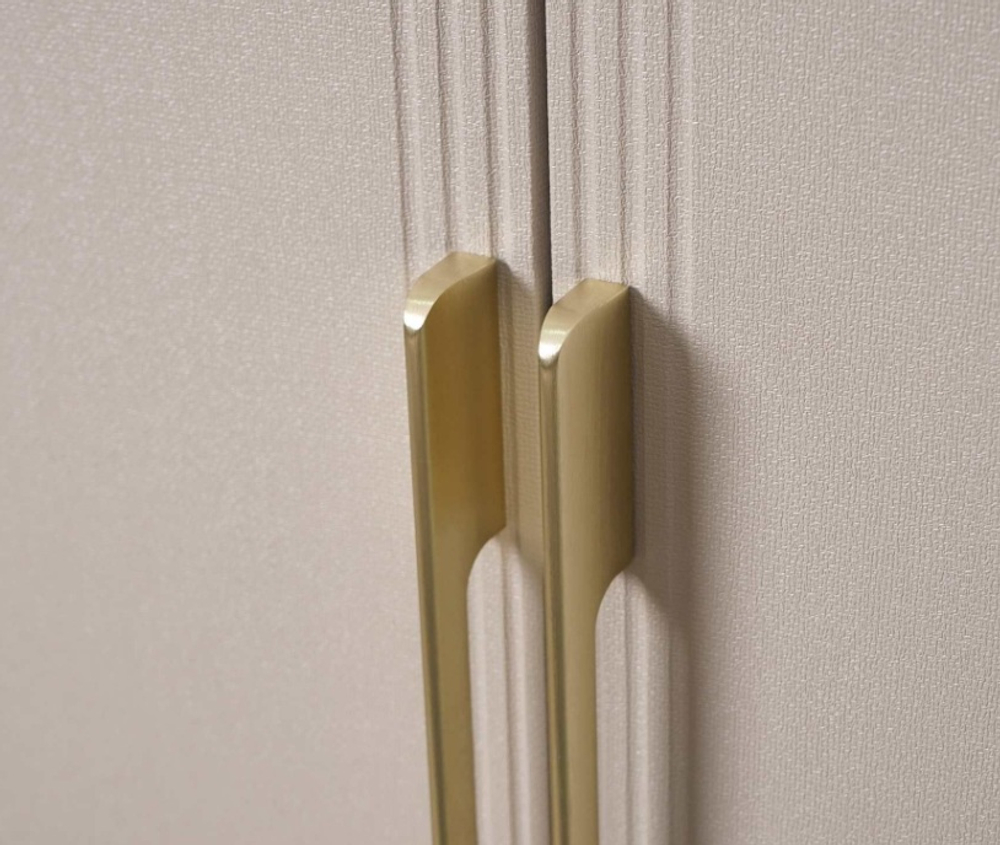 Флоренция-904 (DaVita) 904.13 Шкаф двухдверный с полками и штангой