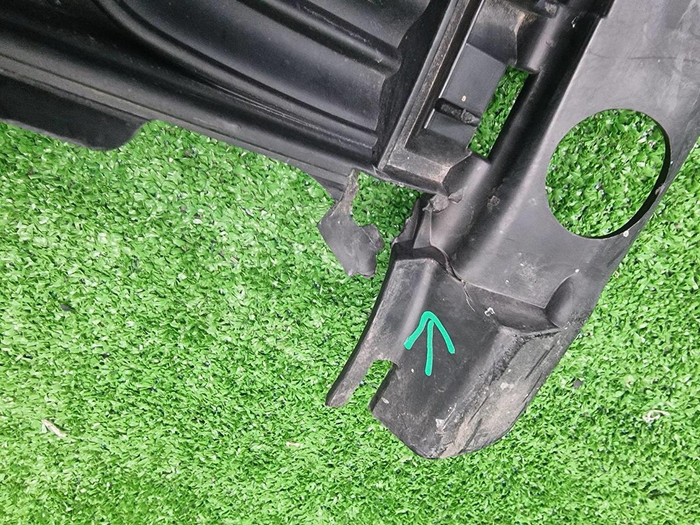 Решетка переднего бампера Citroen DS4 (2010-2015)