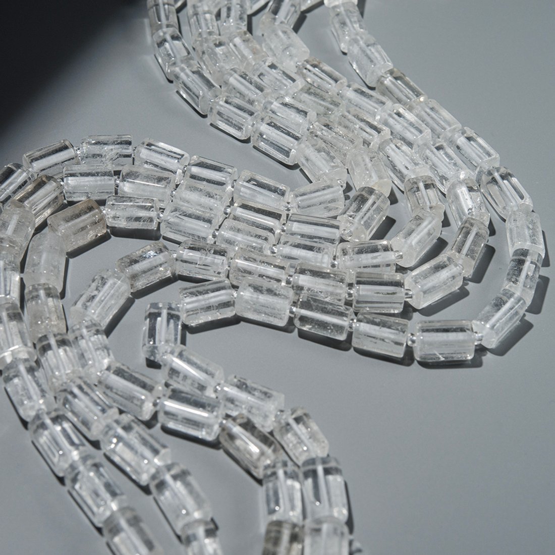 Горный хрусталь натуральный, бочонки с гранями, 11-13*7-9мм