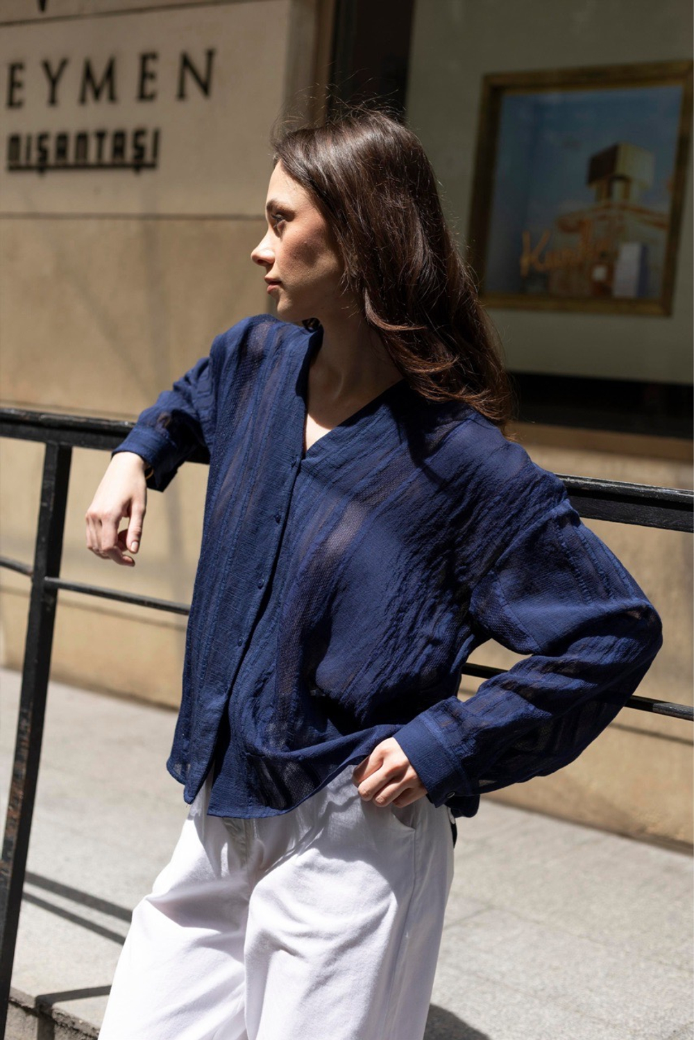 Блуза из вискозы с прозрачными вставками