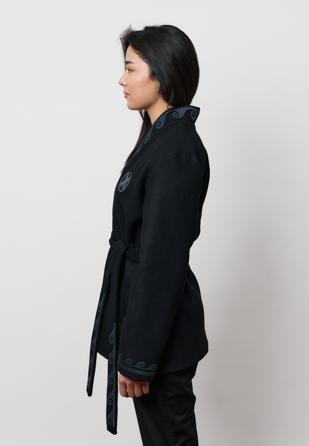 Шапан шерстяной женский OYU TOLQYN BLACK GREY