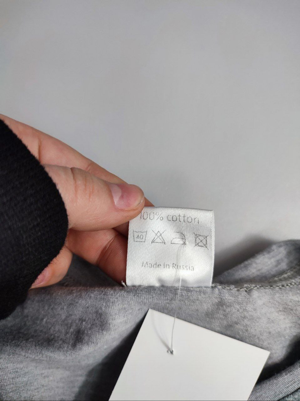 Футболка серая 42 размер