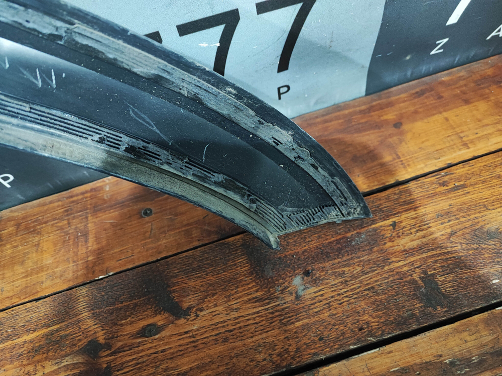 Накладка крыла переднего левого VW Taos 20-нв Б/У Оригинал 2GL854819