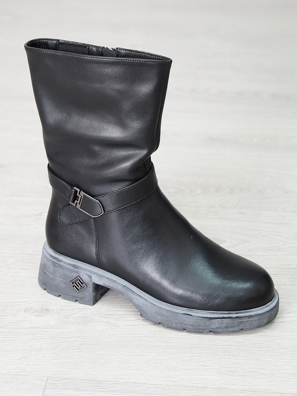 Полусапожки женские зимние