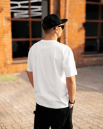 Футболка белая с лого на груди M