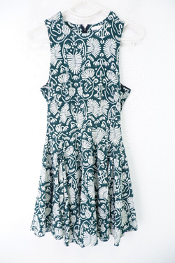 Платье H&M c принтом  38 размер