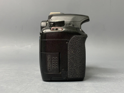 Canon 500D kit 18-55mm 3.5-5.6 IS 31690 кадров
