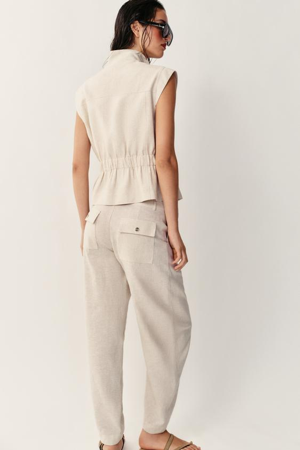 ZARA БРЮКИ BARREL ИЗ ЛЬНЯНОГО МИКСА, СВЕТЛО-БЕЖЕВЫЙ