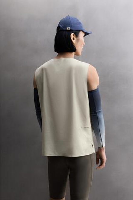 ZARA ПЕРФОРИРОВАННАЯ МАЙКА ДЛЯ БЕГА, СВЕТЛО-ЗЕЛЕНЫЙ