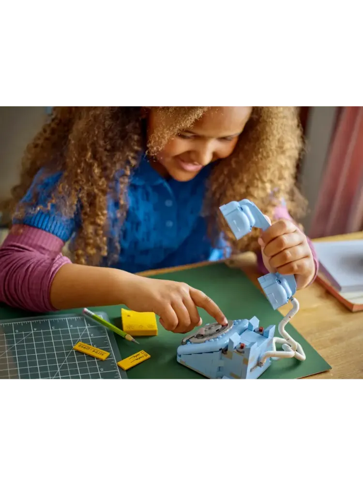 Конструктор Creator 31174 Ретро-Телефон 3в1