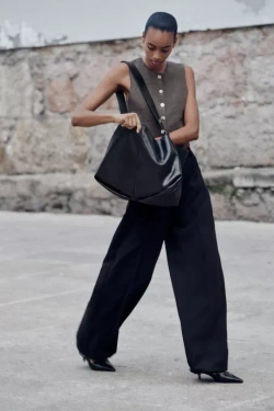 ZARA ЖИЛЕТ ИЗ ЭЛАСТИЧНОГО ТРИКОТАЖА С ПУГОВИЦАМИ, КОРИЧНЕВАТЫЙ