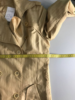 Плащ Favori модного цвета, маркировка 40, визуально на 46 размер