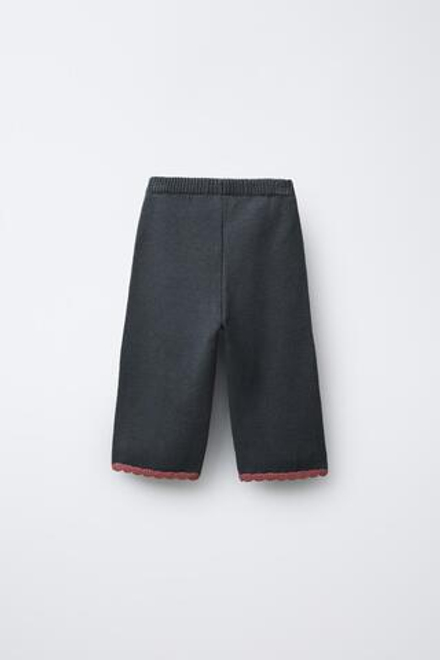 ZARA ТРИКОТАЖНЫЕ БРЮКИ-КЮЛОТЫ С ВЫШИВКОЙ В ВИДЕ ЦВЕТОВ, ВЫЦВЕТШИЙ СИНИЙ