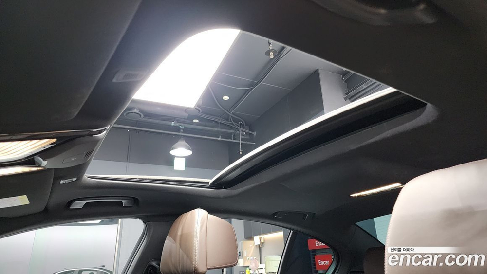 BMW 5 Series (G30) 530i xDrive M Sports (10.2020)