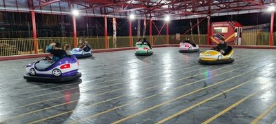 Автодром 230 м² 15x19