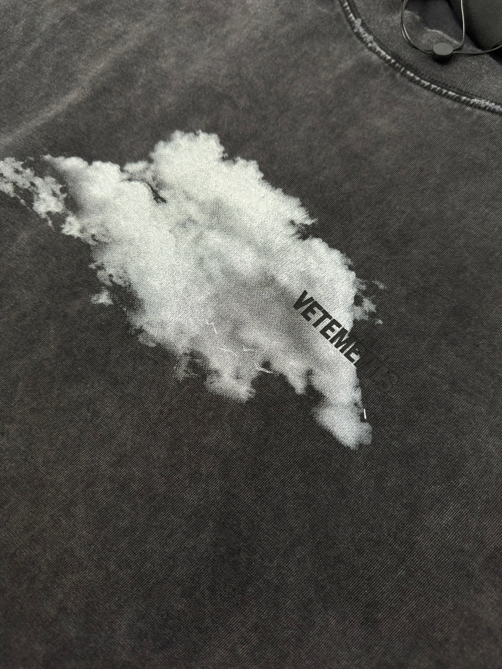 Футболка Vetements