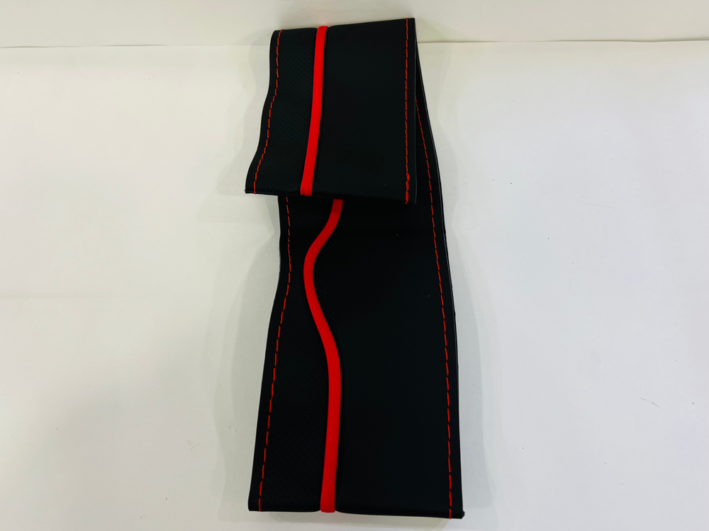 Оплетка на руль со шнуровкой, искусственная кожа, размер "М" 37-39 см., Плотный Хват, № 3066, красный (1 шт.)