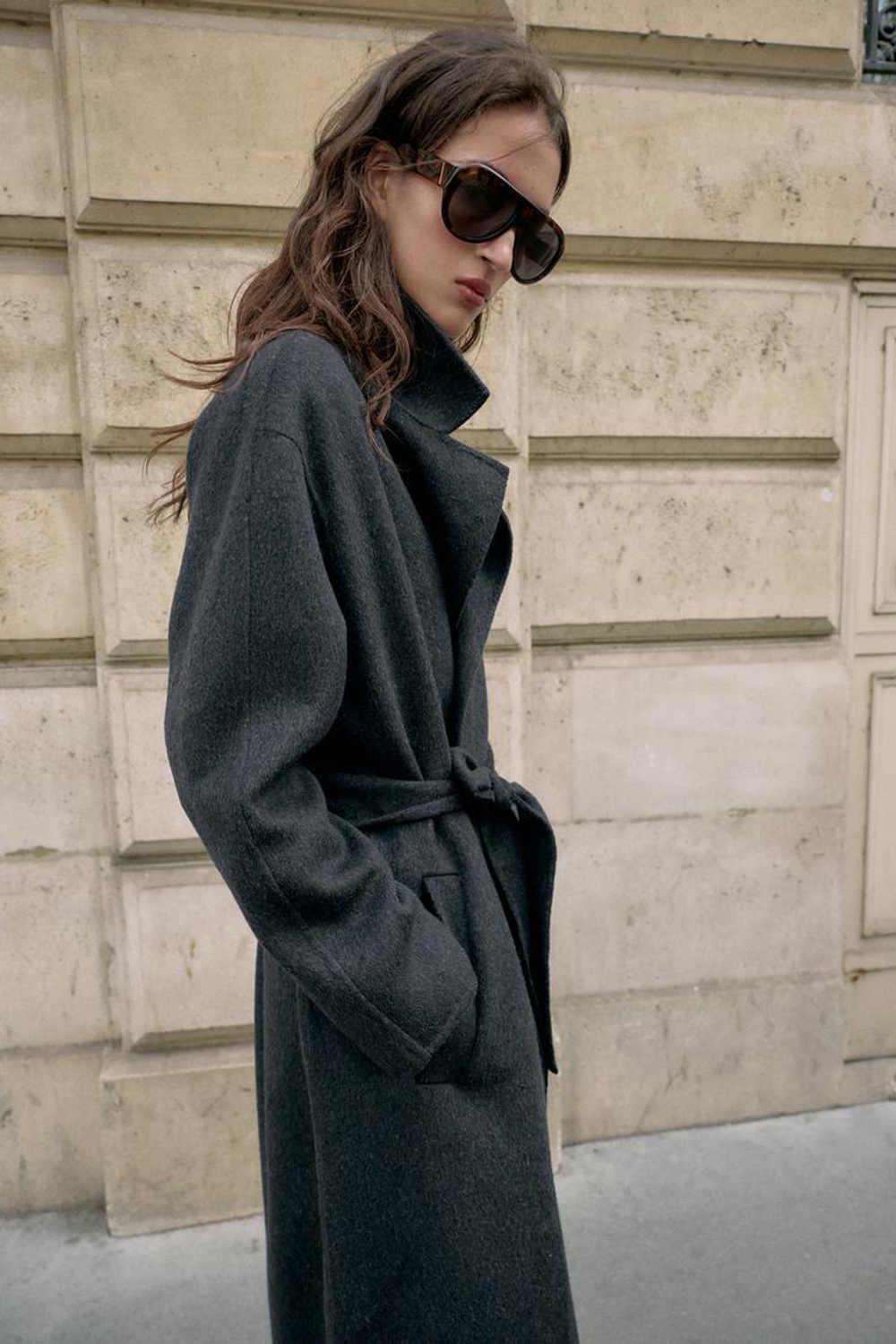 ZARA ДЛИННОЕ ПАЛЬТО ИЗ ШЕРСТИ С ПОЯСОМ, ТЕМНО-СЕРЫЙ