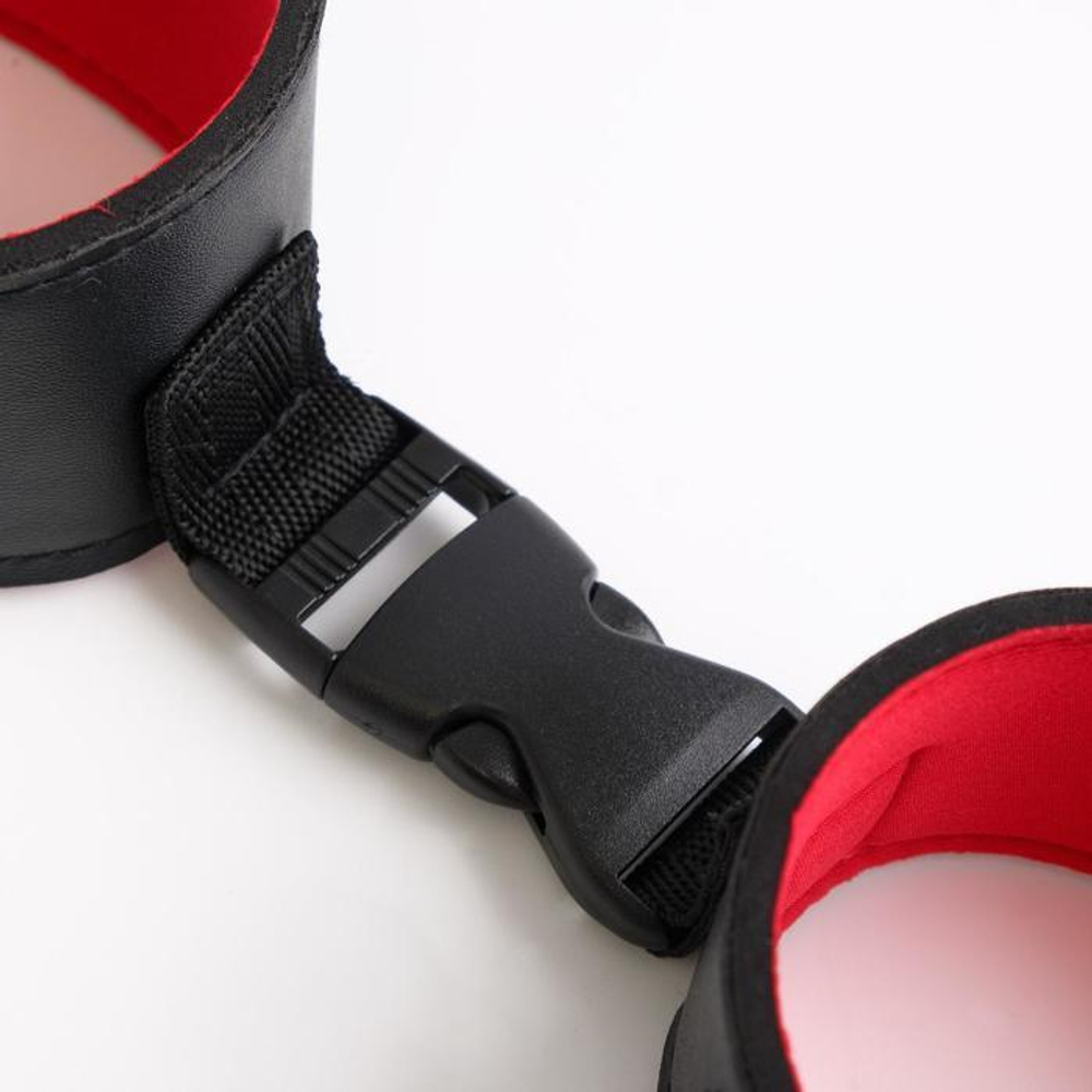 Черно-красный эротический набор из 7 предметов (Цвет: черный с красным)