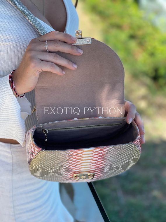 Сумка из питона нежно-розовая с золотым напылением BG-485