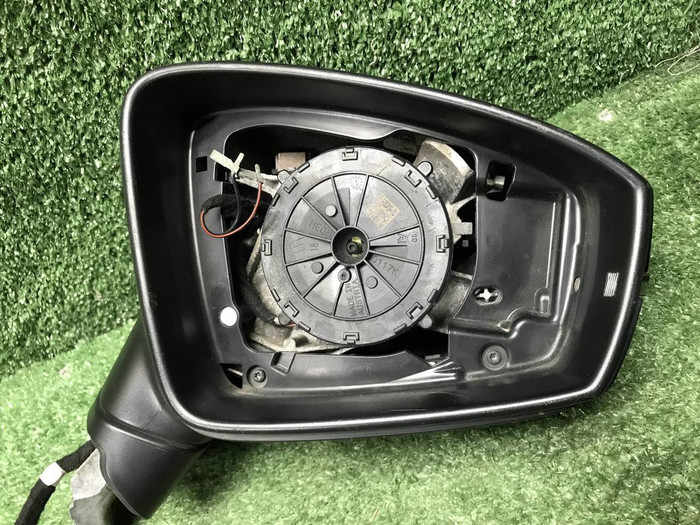 Зеркало правое VW Tiguan 2 (2016-н.в.) 15 конт.