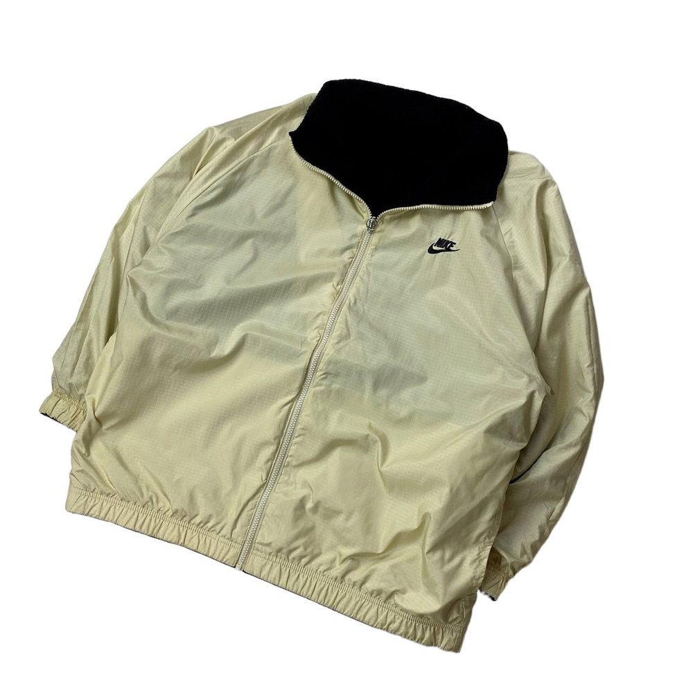 Ветровка Nike