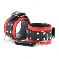 Красно-чёрные наручники из натуральной кожи БДСМ Арсенал 51003