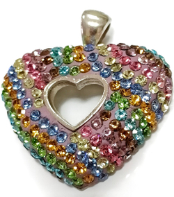 Ювелирная подвеска из серебра