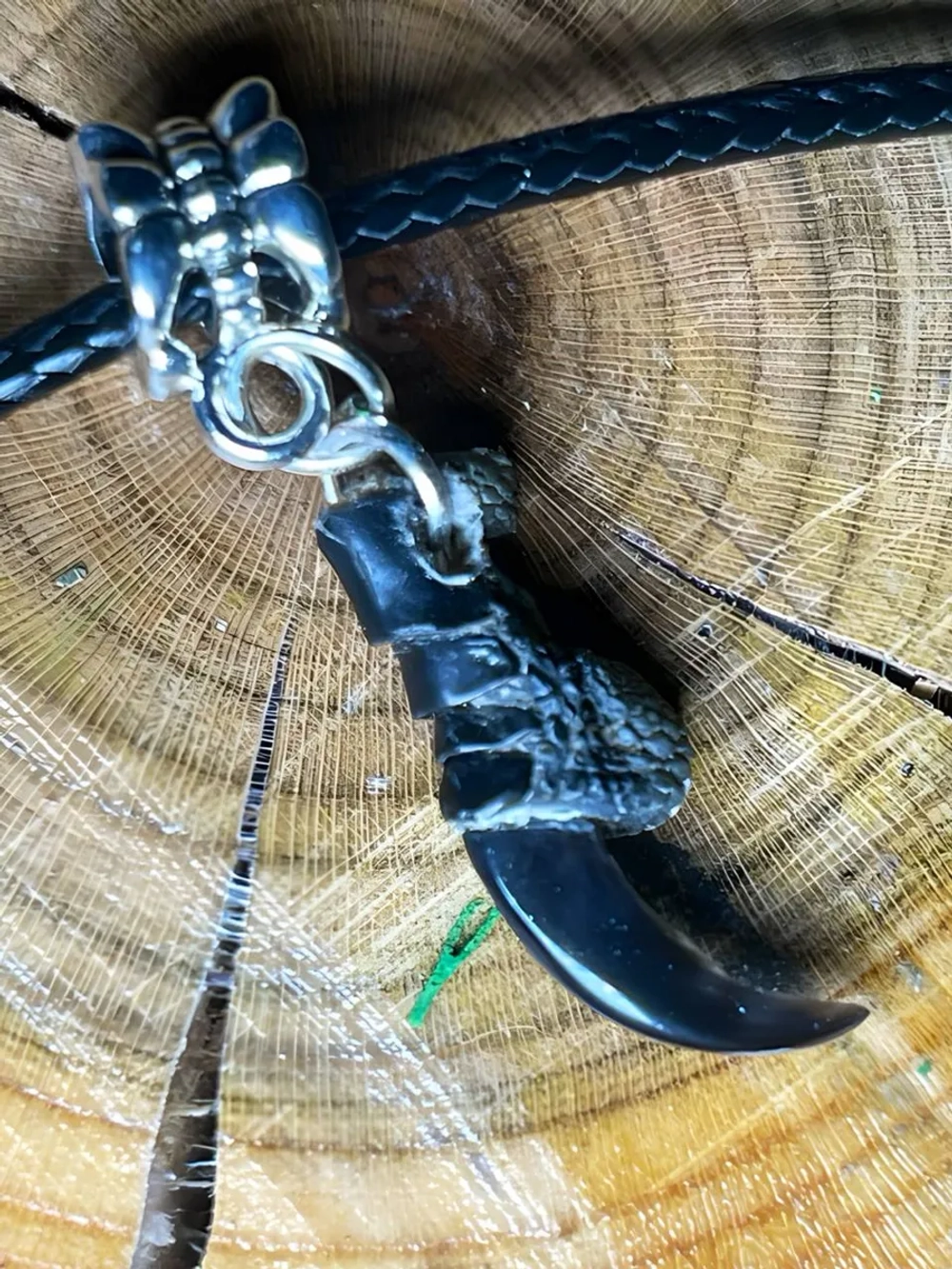 Амулет Коготь Ворона