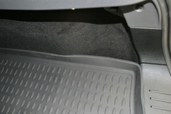 Коврик в багажник для FORD Focus II 2004-, хэтчбек, (полиуретан) арт.NLC.16.03.B11