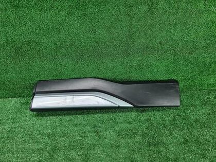 Накладка двери задняя Subaru Forester 5 SK 18-н.в.