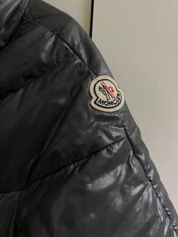 Пуховик Moncler