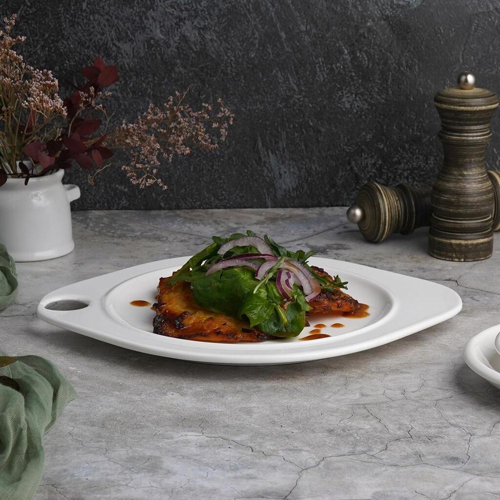 Тарелка 27,5*22,5 см овальная фуршетная с выемкой белая фарфор P.L. Proff Cuisine [6]