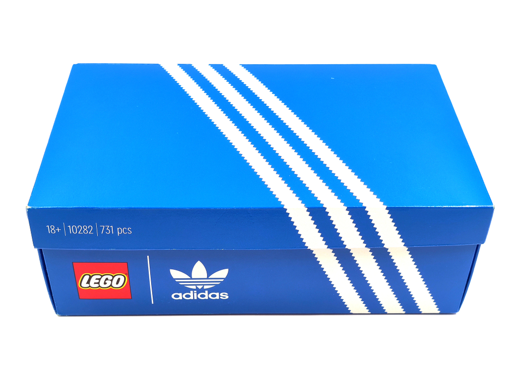 Конструктор LEGO 10282 Adidas Оригинальные Суперзвезда